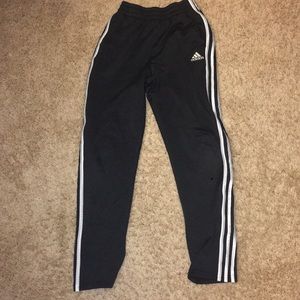 Adidas boys large sweatpants